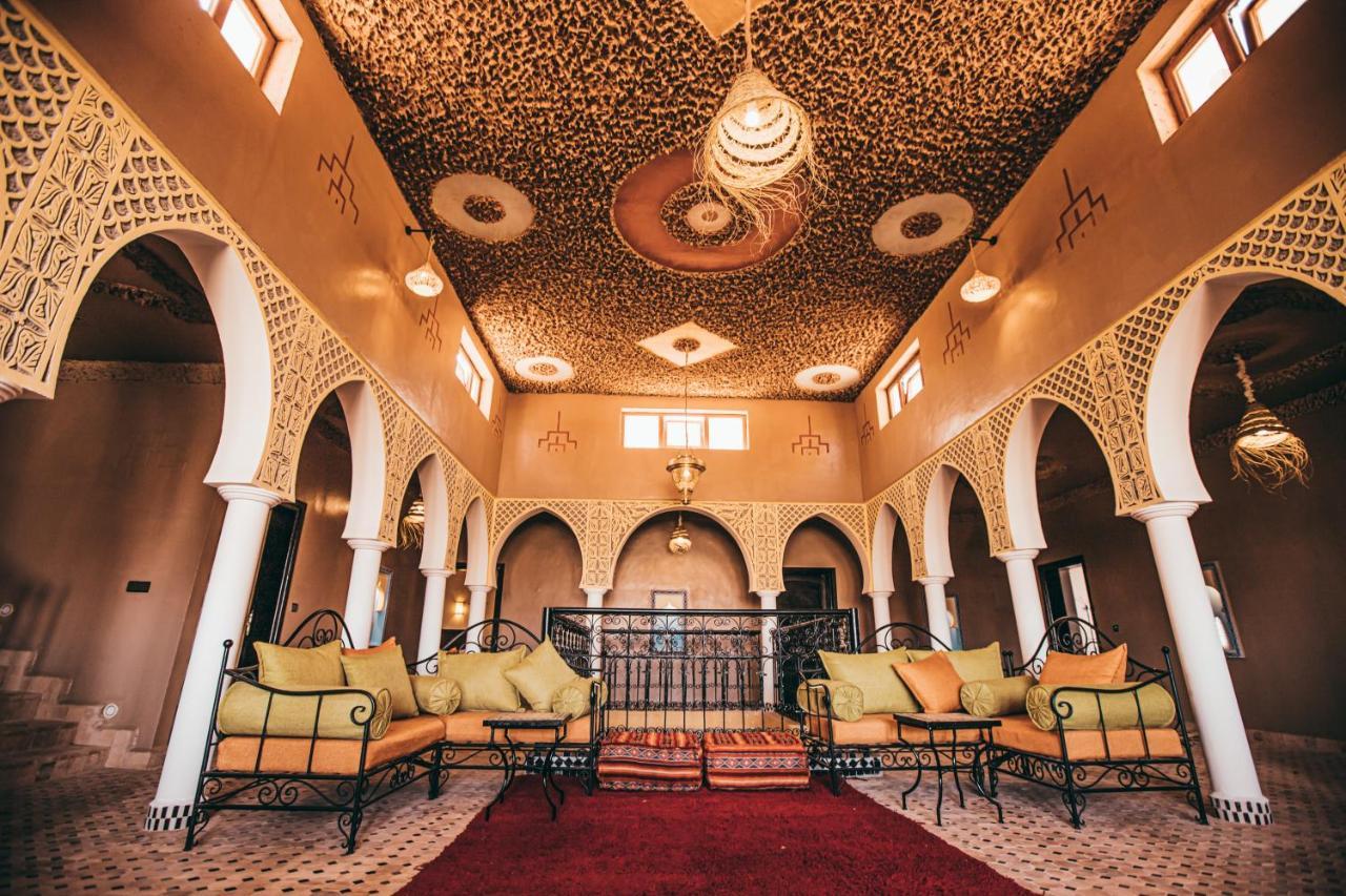 Riad Merzouga Dunes Esterno foto