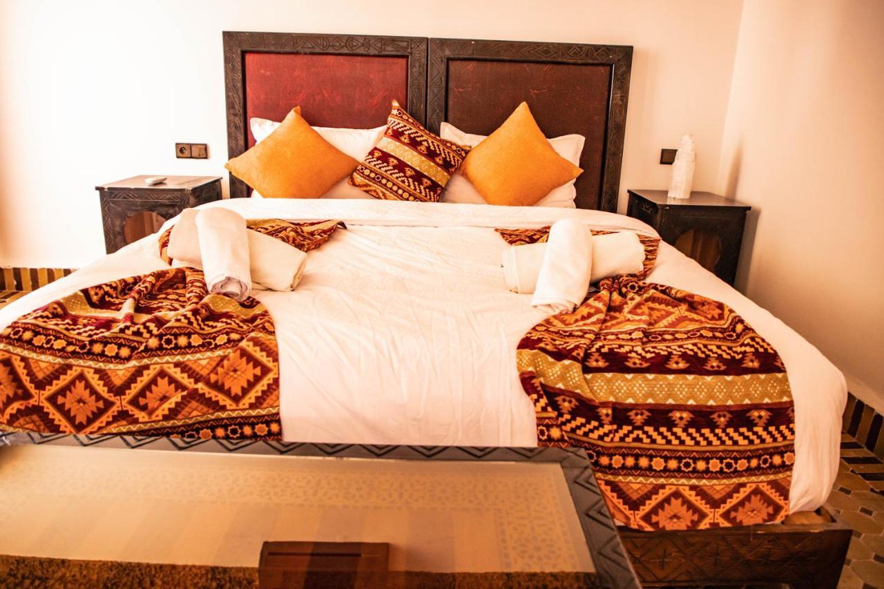 Riad Merzouga Dunes Esterno foto