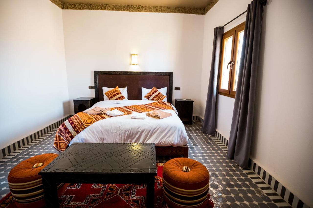 Riad Merzouga Dunes Esterno foto