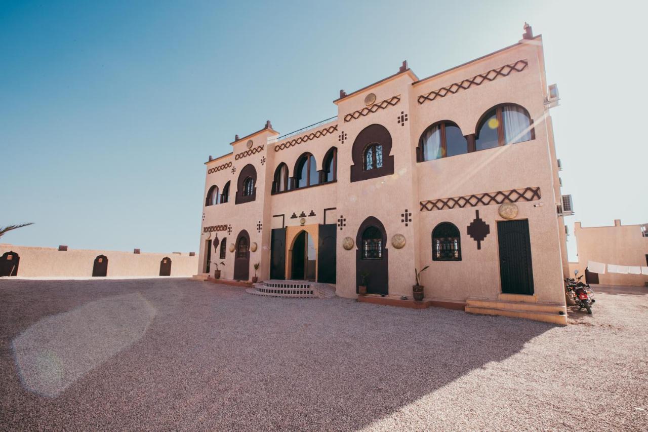Riad Merzouga Dunes Esterno foto
