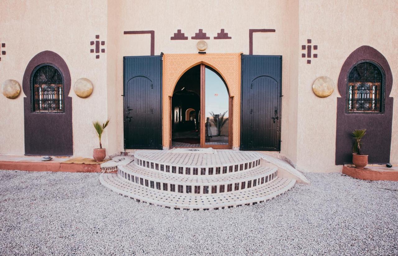 Riad Merzouga Dunes Esterno foto