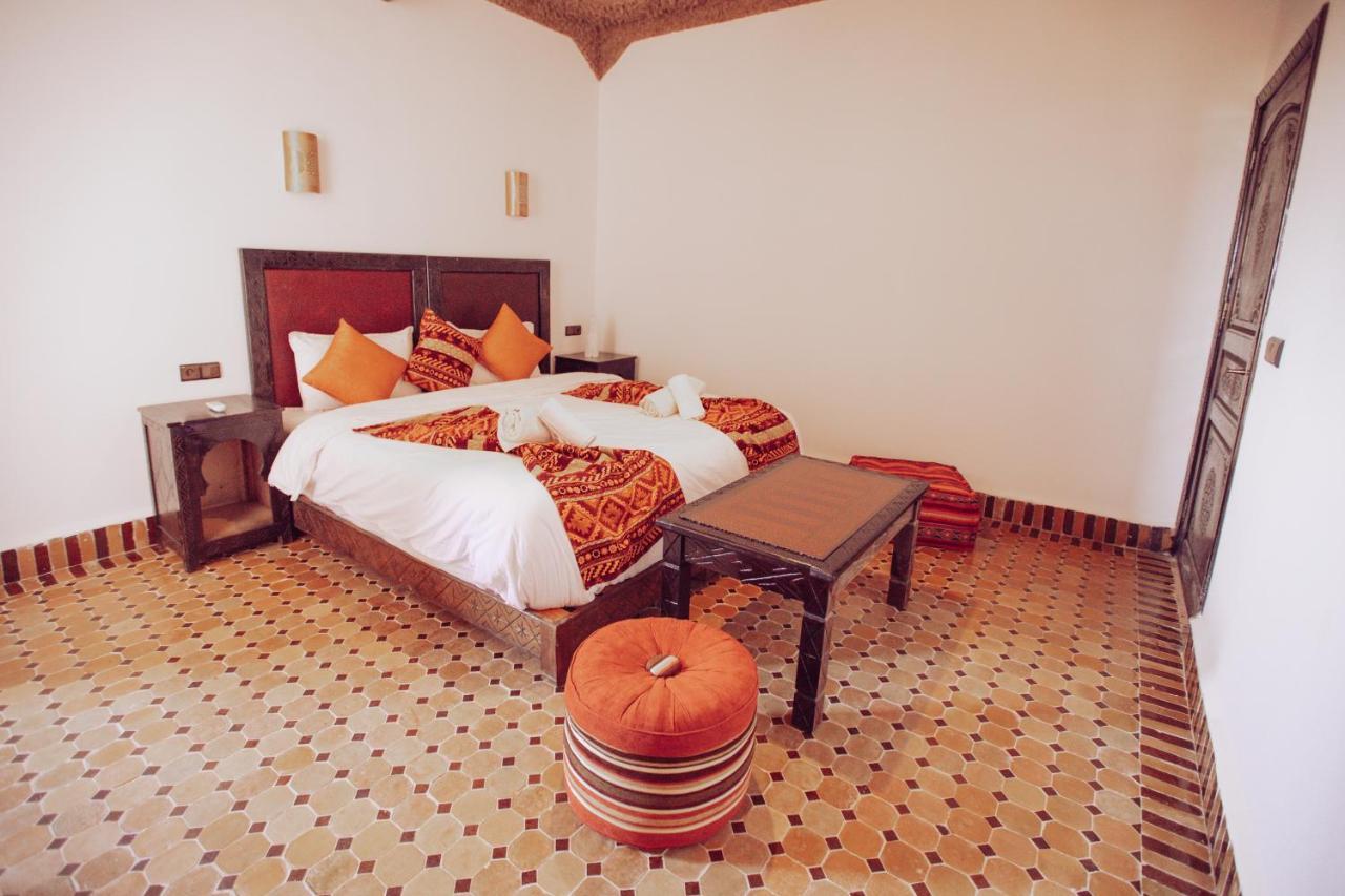 Riad Merzouga Dunes Esterno foto